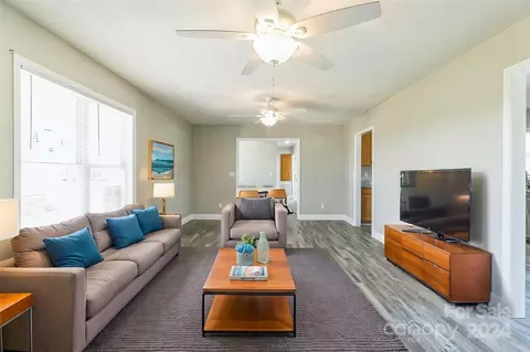 Living - 338 Webb Rd, Shelby, NC 28152 photo 2 of 4