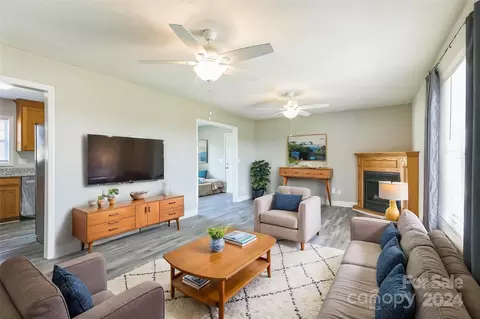 Living - 338 Webb Rd, Shelby, NC 28152 photo 1 of 4