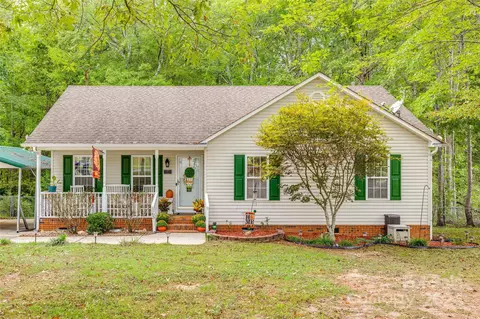 163 Scotch Pine Dr, York, SC 29745