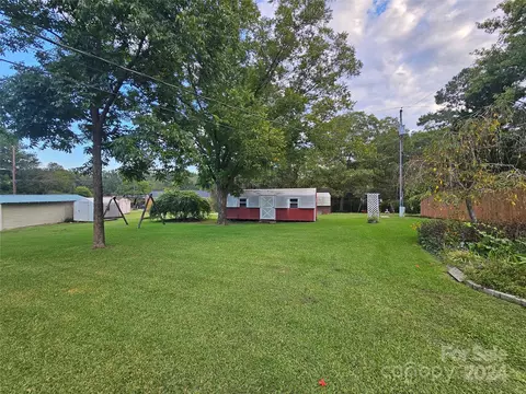 Exterior - 1784 Deaton Dr, Lancaster, SC 29720 photo 4 of 5