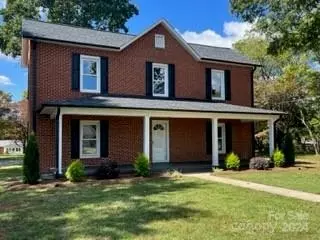 1004 St Davids Se St SE, Conover, NC 28613