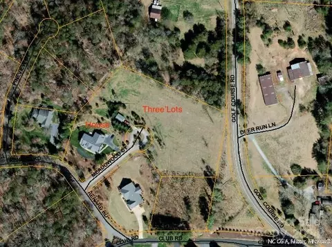 27 Meadowood Ct, Tryon, NC 28782 photo 2