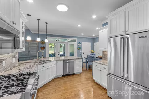 27 Meadowood Ct, Tryon, NC 28782 photo 16