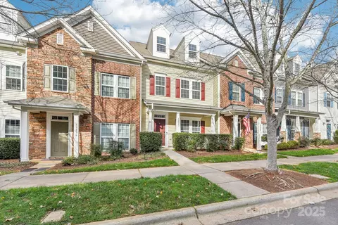 13832 Cypress Woods Dr, Huntersville, NC 28078