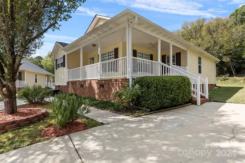 131 Joseph Ln, Mooresville, NC 28115
