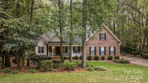 5610 Crown Hill Dr, Mint Hill, NC 28227