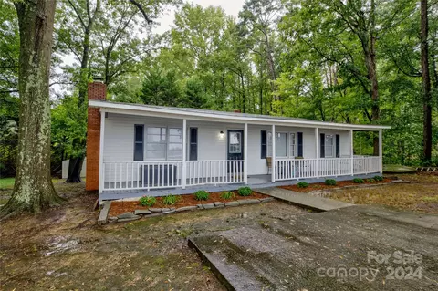 2302 Griffith Rd, Monroe, NC 28112 photo 2