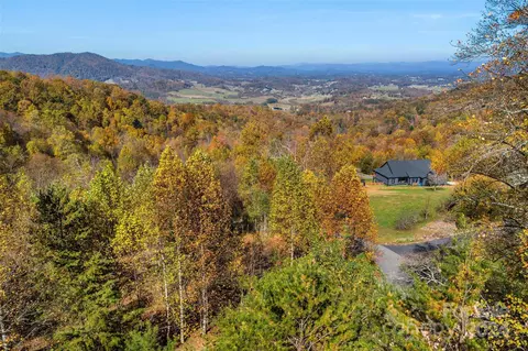 134 View Ridge 93 Pkwy #93, Leicester, NC 28748