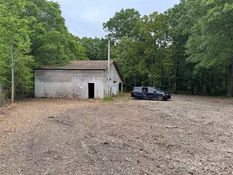 1718 Eugene Hobbs Rd, Monroe, NC 28110 photo 2