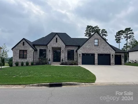 761 Players Ridge 25 Rd #25, Hickory, NC 28601