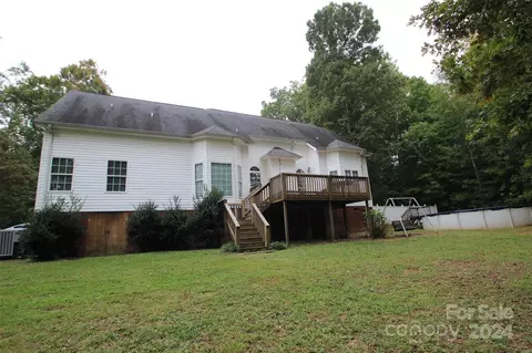 509 Flying Eagle Dr, Clover, SC 29710 photo 4