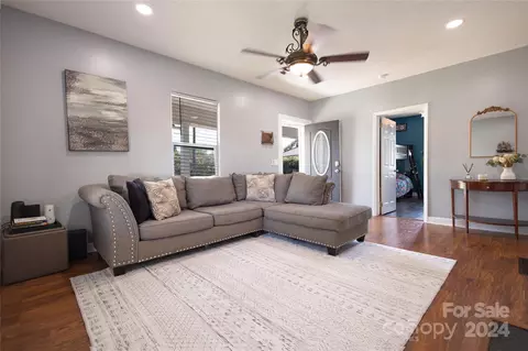 1624 Perfection Ave, Belmont, NC 28012