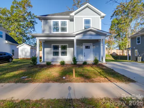 560 Geneva Cir, Gastonia, NC 28056