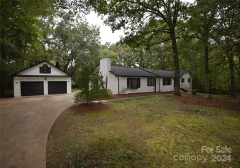 1022 Robinwood Ct, Rock Hill, SC 29730