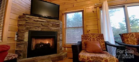 Living - 795 Valley View Dr, Bostic, NC 28018 photo 2 of 5