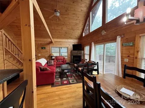 Living - 795 Valley View Dr, Bostic, NC 28018 photo 4 of 5