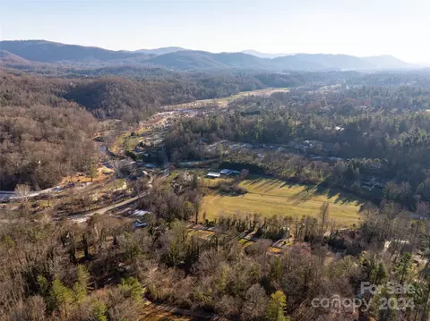 10 Mcgee Hill Rd, Fairview, NC 28730 photo 16