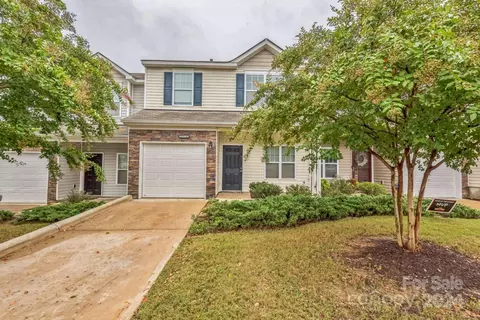 11114 Kanturk Ct, Charlotte, NC 28213