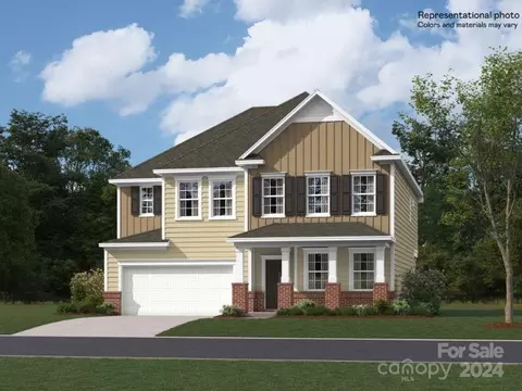 302 Hamptons Cove Rd, Troutman, NC 28166