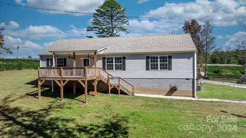 3011 Yancey Rd, Marion, NC 28752