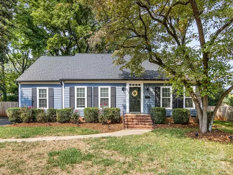 5000 Vescova Ct, Charlotte, NC 28212