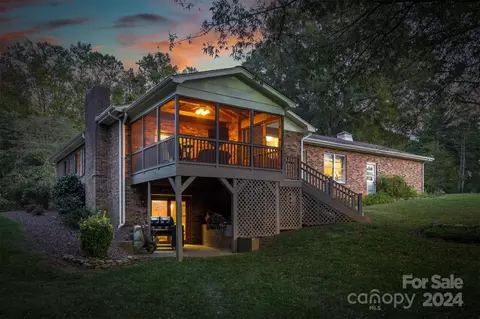 353 Horseshoe Bend Rd, Hudson, NC 28638
