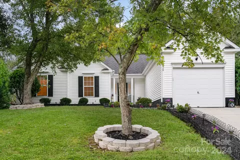 1710 Colin Creek Ln, Charlotte, NC 28214