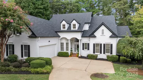 18631 Town Harbour Rd, Cornelius, NC 28031