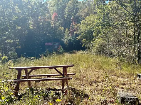 273 Lyman Ln, Rosman, NC 28772