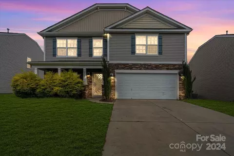 2842 Meadow Creek Dr, Dallas, NC 28034
