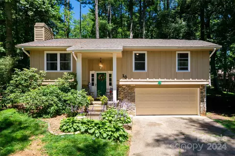 10 Muirfield Dr, Arden, NC 28704