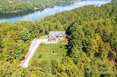 1344 Sunset Point Dr, Connelly Springs, NC 28612