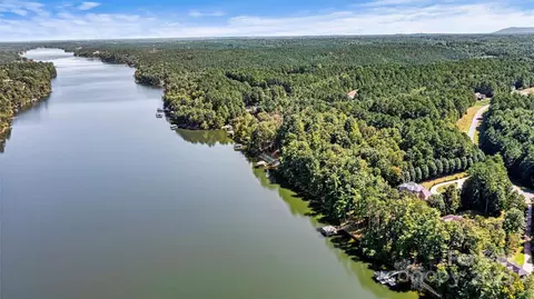 302 Riverwalk Dr, Connelly Springs, NC 28612