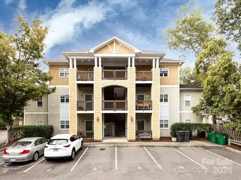 3923 Arbor Ln, Charlotte, NC 28209