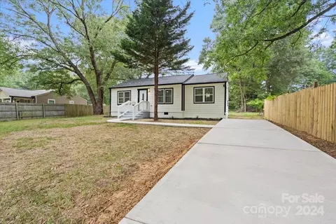 2746 Springbrook Cir, Gastonia, NC 28052