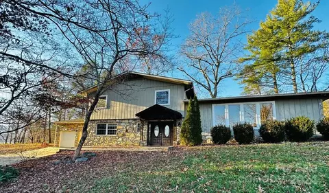 316 Pinecrest Dr, Marion, NC 28752
