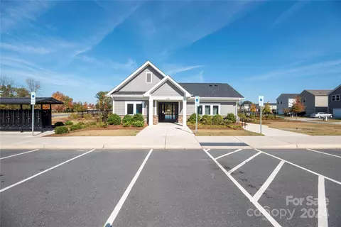 Exterior - 446 Cranford Dr, Pineville, NC 28134 photo 5 of 5
