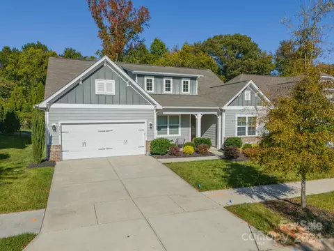 2826 Walker Rd, Matthews, NC 28105 photo 2