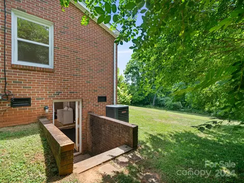 460 Bailey St, Mars Hill, NC 28754 photo 20