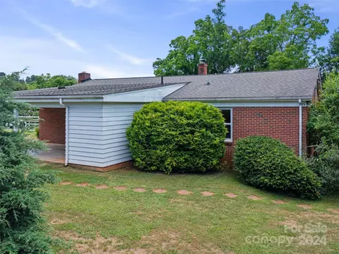 460 Bailey St, Mars Hill, NC 28754 photo 23