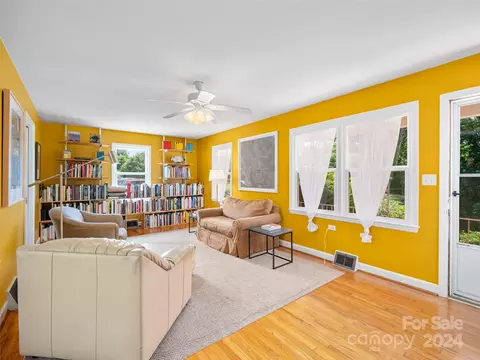 460 Bailey St, Mars Hill, NC 28754 photo 5