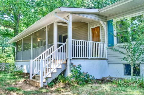 200 Frost Rd, Saluda, NC 28773