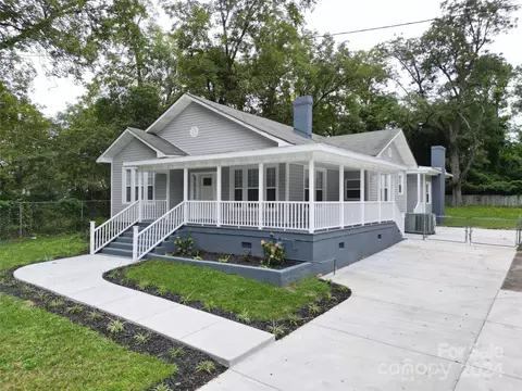 807 E Washington St, Rockingham, NC 28379