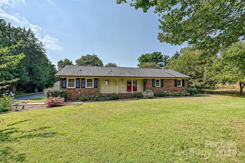13628 Idlewild Rd, Matthews, NC 28105