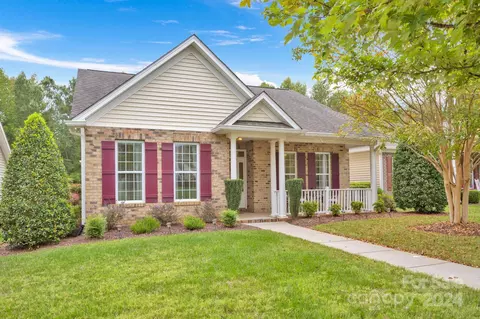 18104 Coulter Pkwy, Cornelius, NC 28031
