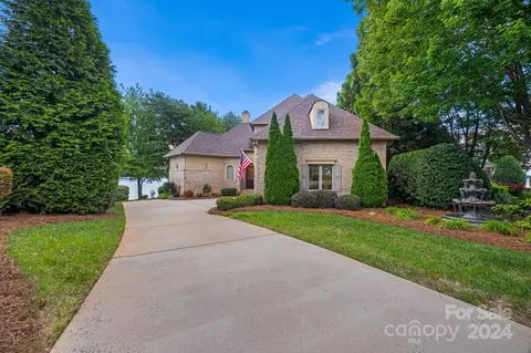 18102 Watercraft Pl, Cornelius, NC 28031