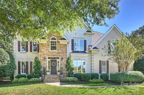 10404 Mcginn Pl, Charlotte, NC 28277