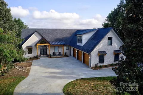4161 54th Ne Ave NE, Hickory, NC 28601