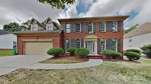 7319 Ridgefield Dr, Charlotte, NC 28269