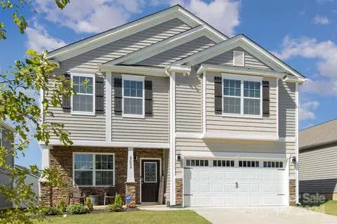9032 Remnick Dr, Gastonia, NC 28056